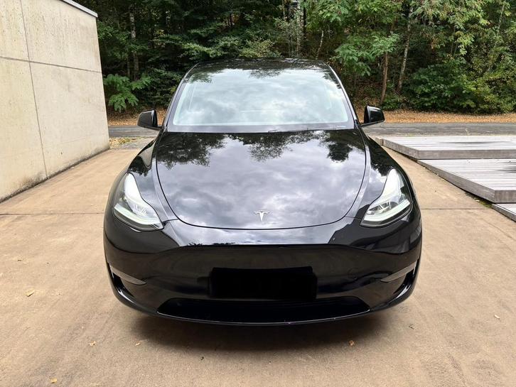 Tesla Model Y AWD, trekhaak, winterbanden en Autopilot, Auto diversen, Autohoezen, Zo goed als nieuw, Ophalen
