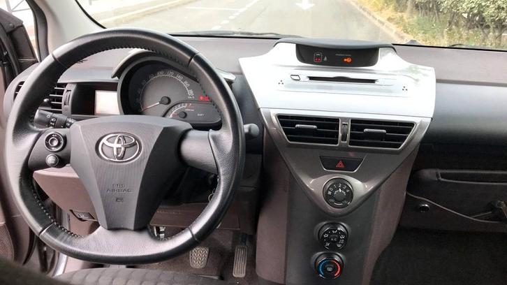 Toyota iQ parfaite pour la ville (2009, 160 000 km), Autos, Toyota, Particulier, IQ, Radio, Essence, Euro 4, 3 portes, Boîte manuelle