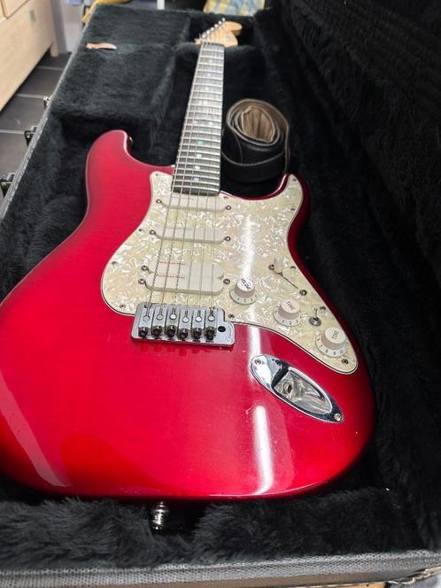 Fender Stratocaster Ultra Plus, Muziek en Instrumenten, Snaarinstrumenten | Gitaren | Elektrisch, Gebruikt, Solid body, Fender