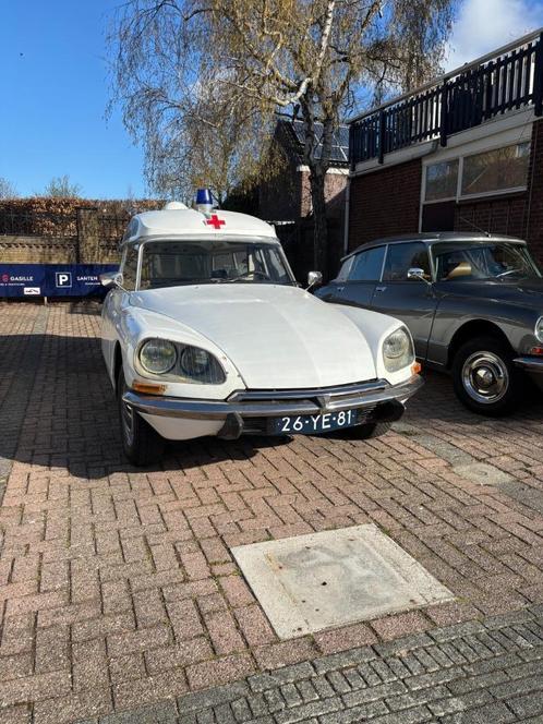 Citroen ID DS Ambulance Currus, Auto's, Oldtimers, Particulier, Citroën, Benzine, Break, 5 deurs, Handgeschakeld, Wit, Zwart, Kunstmatig leder
