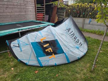 Airush Lift Team (v3) 2025 7m² beschikbaar voor biedingen