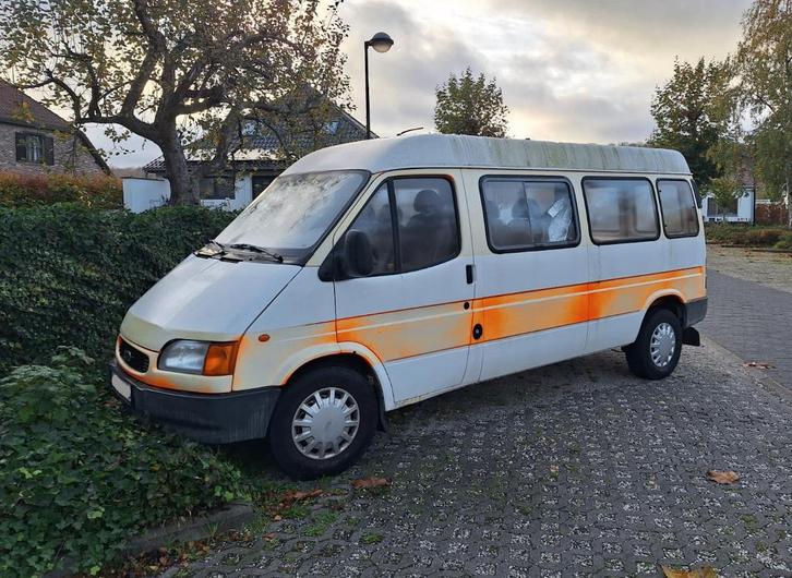 Ford Transit 6p - 2.5 TD diesel - 100 000 km - original 8+1p, Autos, Ford, Particulier, Transit, Phares antibrouillard, Radio