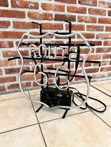 Route 66 Neonlamp beschikbaar voor biedingen