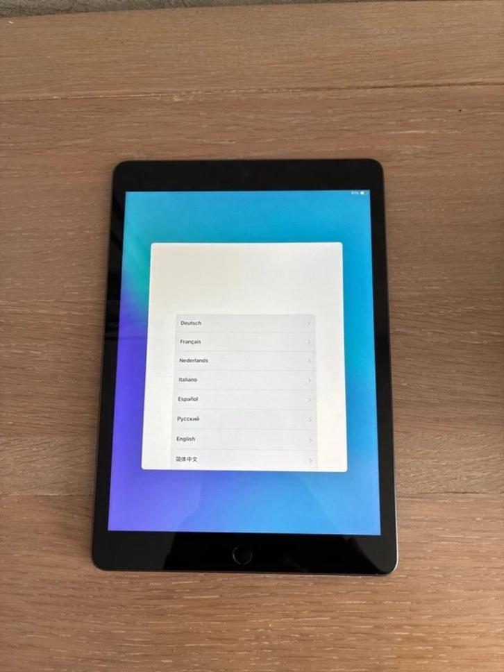 iPad 9ème génération 64go + cover officielle apple, Computers en Software, Apple iPads, Gebruikt, Apple iPad, Wi-Fi, 10 inch, 64 GB