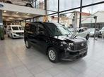 Ford Transit Courier TREND BENZINE NIEUW OKM 20600+BTW, Auto's, Stof, Gebruikt, USB, Zwart