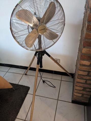 krachtige ventilator industriële look, loftstijl, homday  beschikbaar voor biedingen