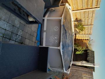 Zwembad beschikbaar voor biedingen