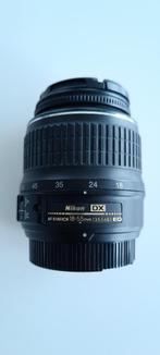 Nikon 18-55mm f/3.5-5.6G AF-S VR DX NIKKOR, Ophalen of Verzenden, Zo goed als nieuw, Zoom