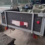 Aanhangwagen, Enlèvement, Utilisé