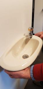 Handenwasser beige 50 x 30 met kraan, Doe-het-zelf en Bouw, Sanitair, Ophalen, Zo goed als nieuw