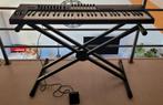 Keyboard Novation LAUNCHKEY 61 met pedaal en standaard, Muziek en Instrumenten, Ophalen, Zo goed als nieuw