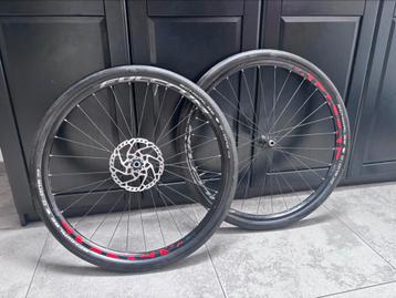 Roues FULCRUM 29 pouces + pneus gravel beschikbaar voor biedingen