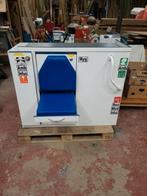 Intichting ambulance kast, Ophalen