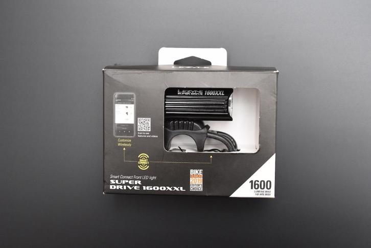 Lezyne Super Drive 1600XXL fietsvoorlamp fietskoplamp, Fietsen en Brommers, Fietsaccessoires | Fietsverlichting, Voorlicht, Nieuw