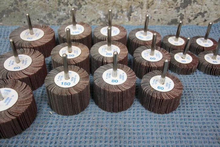 Schuurstiften 16 stuks verschillende soorten   Nieuw, Bricolage & Construction, Outillage | Pièces de machine & Accessoires, Neuf