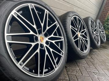 22 “ Porsche Cayenne S E3 9Y E-Hybrid Turbo GTS Coupe velgen beschikbaar voor biedingen