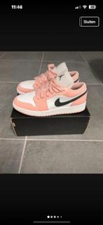 Air jordan low arctic rose, Kleding | Dames, Schoenen, Ophalen of Verzenden, Nieuw