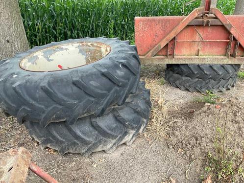 Dubbellucht set, Zakelijke goederen, Landbouw | Onderdelen | Banden, Velgen en Assen