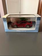 1:43 Porsche 911 Turbo S Kerst Editie Zeldzaam, Ophalen of Verzenden, Zo goed als nieuw