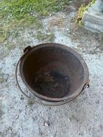 Grote oude metalen pot, Tuin en Terras, Bloembakken en Plantenbakken, Ophalen, Gebruikt