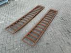 Stalen oprijplaten/rijplaten/oprij platen zware set 240CM, Zakelijke goederen, Ophalen