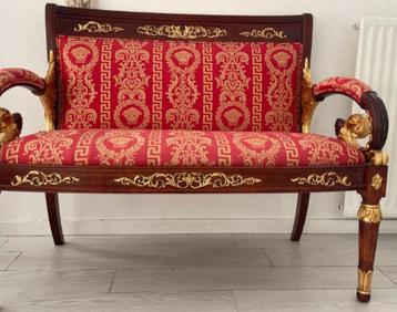 Gianni Versace vanitas Sofa  Loveseat beschikbaar voor biedingen
