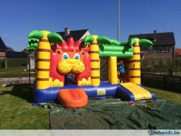 springkussen, springkasteel beschikbaar voor biedingen