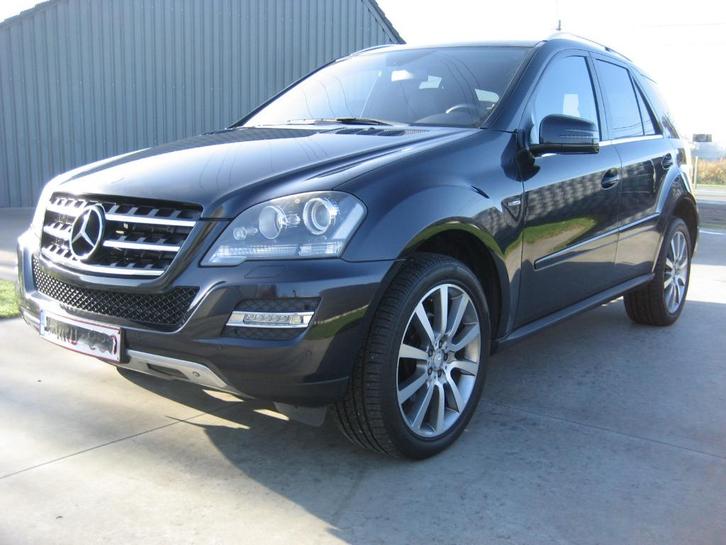 Zeer mooie Mercedes ML300CDI  , LICHTE VRACHT, Auto's, Mercedes-Benz, Particulier, M-Klasse, 4x4, ABS, Achteruitrijcamera, Adaptive Cruise Control