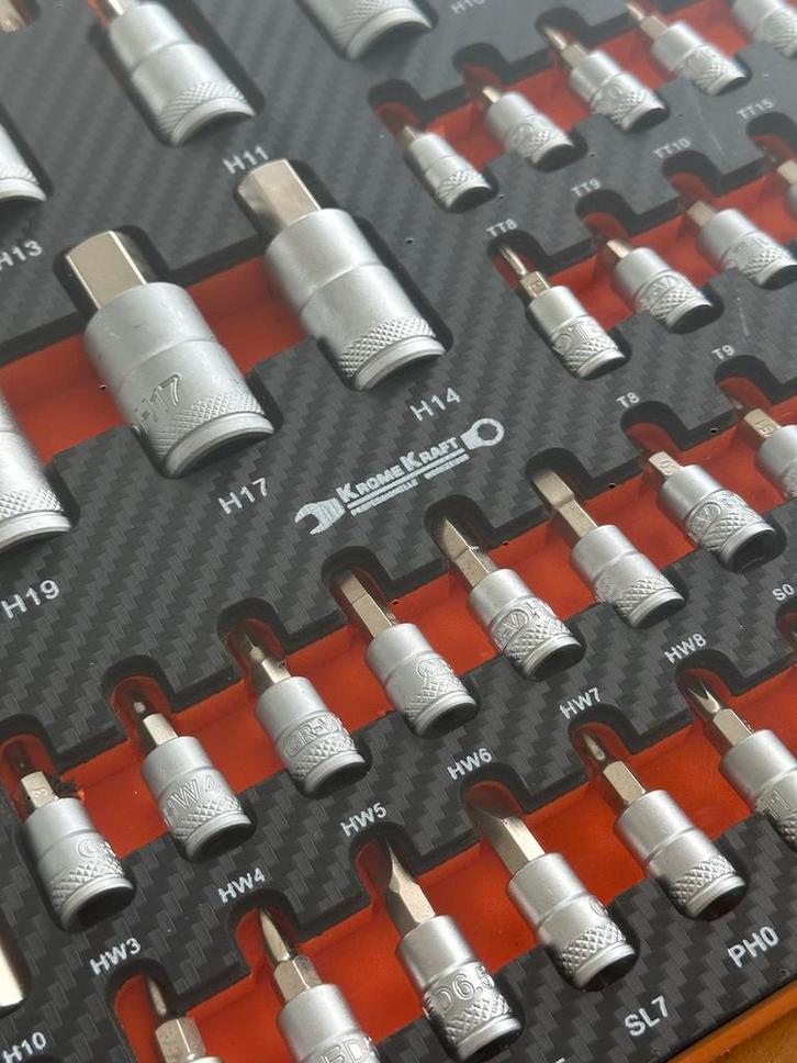 NIEUW - 102-delige Bit- en Doppenset, Auto diversen, Autogereedschap, Nieuw, Ophalen of Verzenden