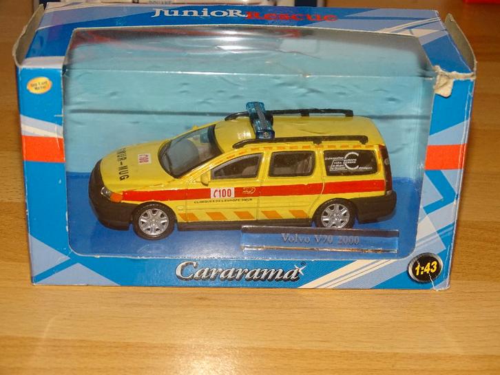 1/43 cararama hongwell volvo v70 smur mug ambulance belge, Hobby en Vrije tijd, Modelauto's | 1:43, Zo goed als nieuw, Auto, Overige merken