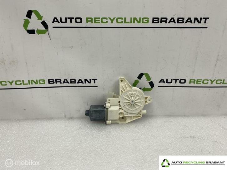 Raammotor Links Voorzijde Mercedes B Klasse W246 A2469065100, Auto-onderdelen, Ruiten en Toebehoren, Mercedes-Benz, Gebruikt, Ophalen of Verzenden