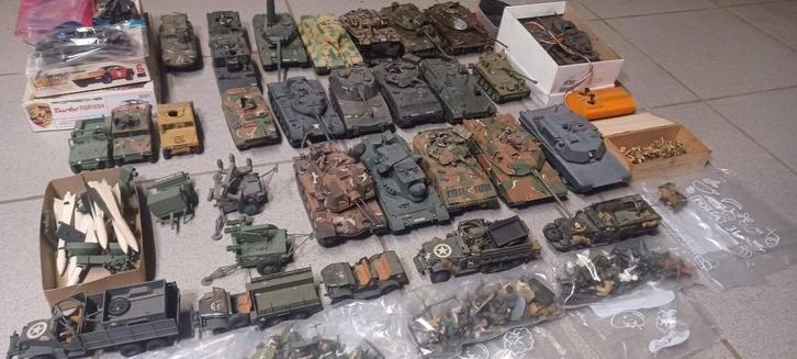 Lot tanks 1/35, Hobby en Vrije tijd, Modelbouw | Auto's en Voertuigen, Gebruikt, Tank, 1:32 tot 1:50, Tamiya, Ophalen