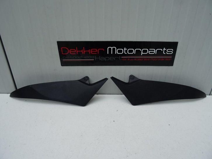 Tankkapjes / 2x Tankkap Yamaha YZF R1 2004-2005-2006 RN12, Motoren, Onderdelen | Yamaha, Gebruikt, Ophalen of Verzenden