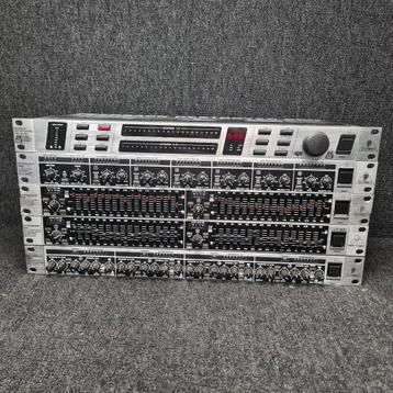 BEHRINGER randapparatuur 19 inch 5x

 beschikbaar voor biedingen