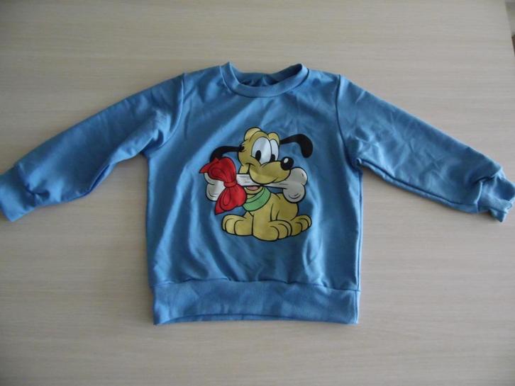 NIEUW SWEATSHIRT VAN DISNEY PLUTO, Kinderen en Baby's, Kinderkleding | Maat 104, Nieuw, Jongen, Trui of Vest, Ophalen of Verzenden