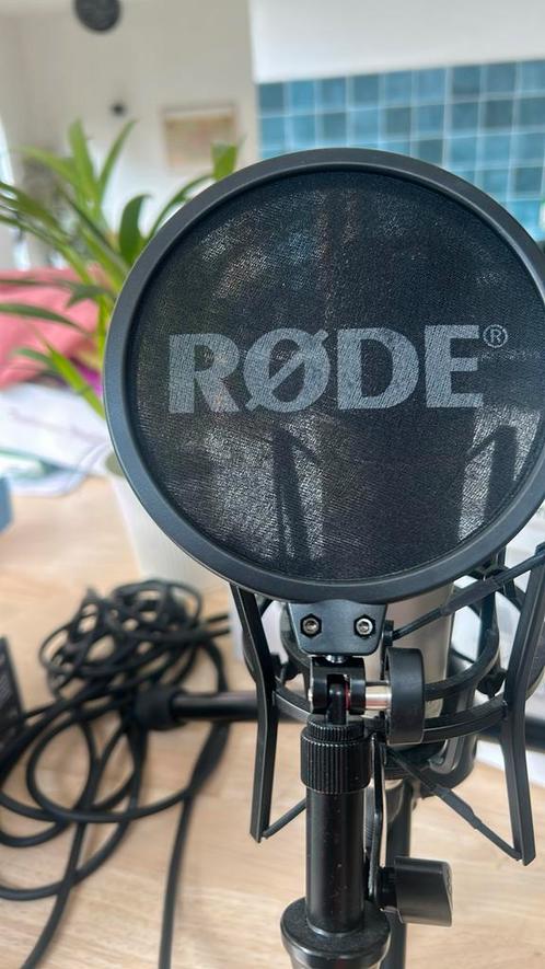 Podcast set, Muziek en Instrumenten, Microfoons, Zo goed als nieuw, Ophalen