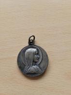 medaillon's, Ophalen