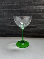 Cocktailglas met groene steel, Overige typen, Ophalen of Verzenden, Zo goed als nieuw