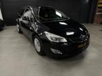 OPEL ASTRA 1.6 LITER BENZINE/2011/TOP STAAT, Auto's, Bluetooth, Euro 5, 1600 cc, Zwart
