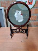 Vintage Chinese Zijde Borduurwerk Dubbelzijdig Glas, Ophalen of Verzenden