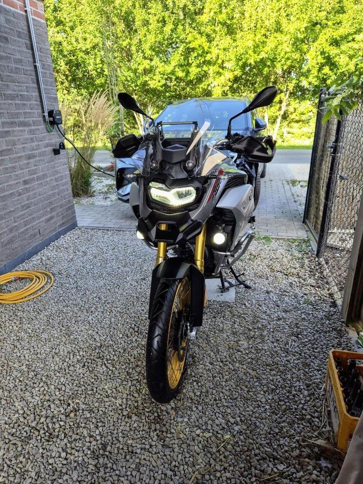 BMW F850 GS adventure exclusief (volledige optie) - perfect, Motoren, Motoren | BMW, Particulier, Enduro, meer dan 35 kW, 2 cilinders