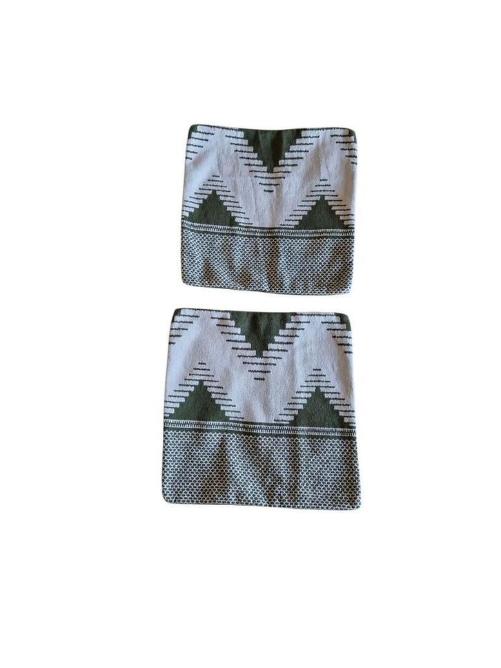 2 decoratieve kussenhoezen van H&M Home 
etnisch patroon, Huis en Inrichting, Woonaccessoires | Overige, Gebruikt, Ophalen of Verzenden