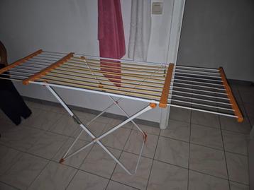 Kleding rek  beschikbaar voor biedingen