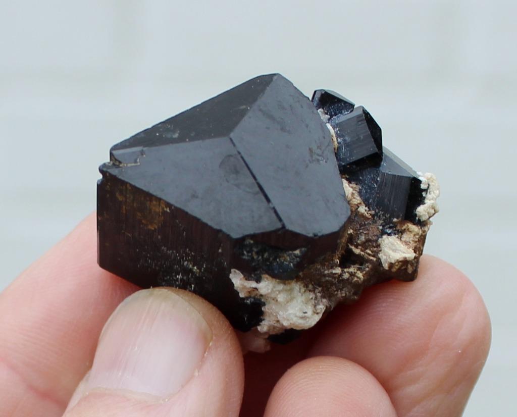 zwarte TOERMALIJN cluster uit Erongo in NAMIBIE, Ophalen of Verzenden, Mineraal