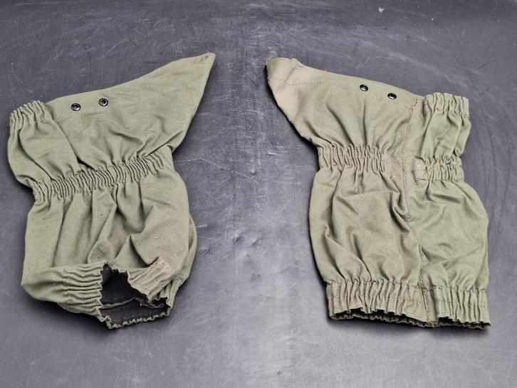oude groene leger voetbeschermers/getten, jaren 70-80, Verzamelen, Militaria | Algemeen, Landmacht, Kleding of Schoenen, Ophalen of Verzenden