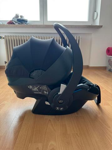 Maxi Cosy + base isofix Babyzen / BeSafe beschikbaar voor biedingen