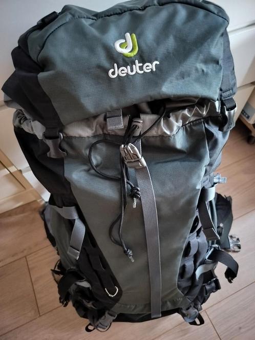 Deuter 55+10, Handtassen en Accessoires, Tassen | Rugtassen, Zo goed als nieuw, Trekking, Ophalen