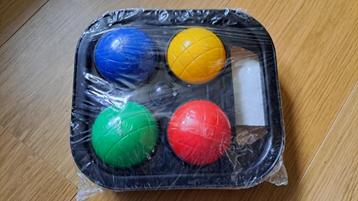 Petanquespel met 4 plastic ballen + jack