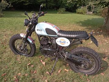 Bullit Hero 125 „Gulf” speciale serie beschikbaar voor biedingen