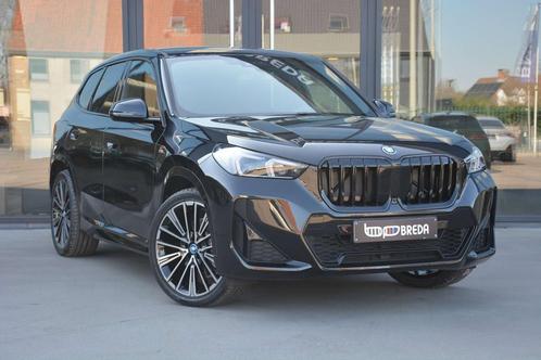 BMW iX1 xDrive30 M-Sport/360Cam/HUD/Trekh/Alu's Ind 20", Auto's, BMW, Bedrijf, Te koop, iX1, 4x4, ABS, Achteruitrijcamera, Adaptieve lichten